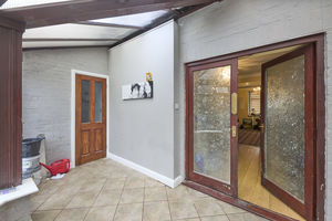 Photo 17- click for photo gallery